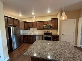 featured image of 325 Lynn St