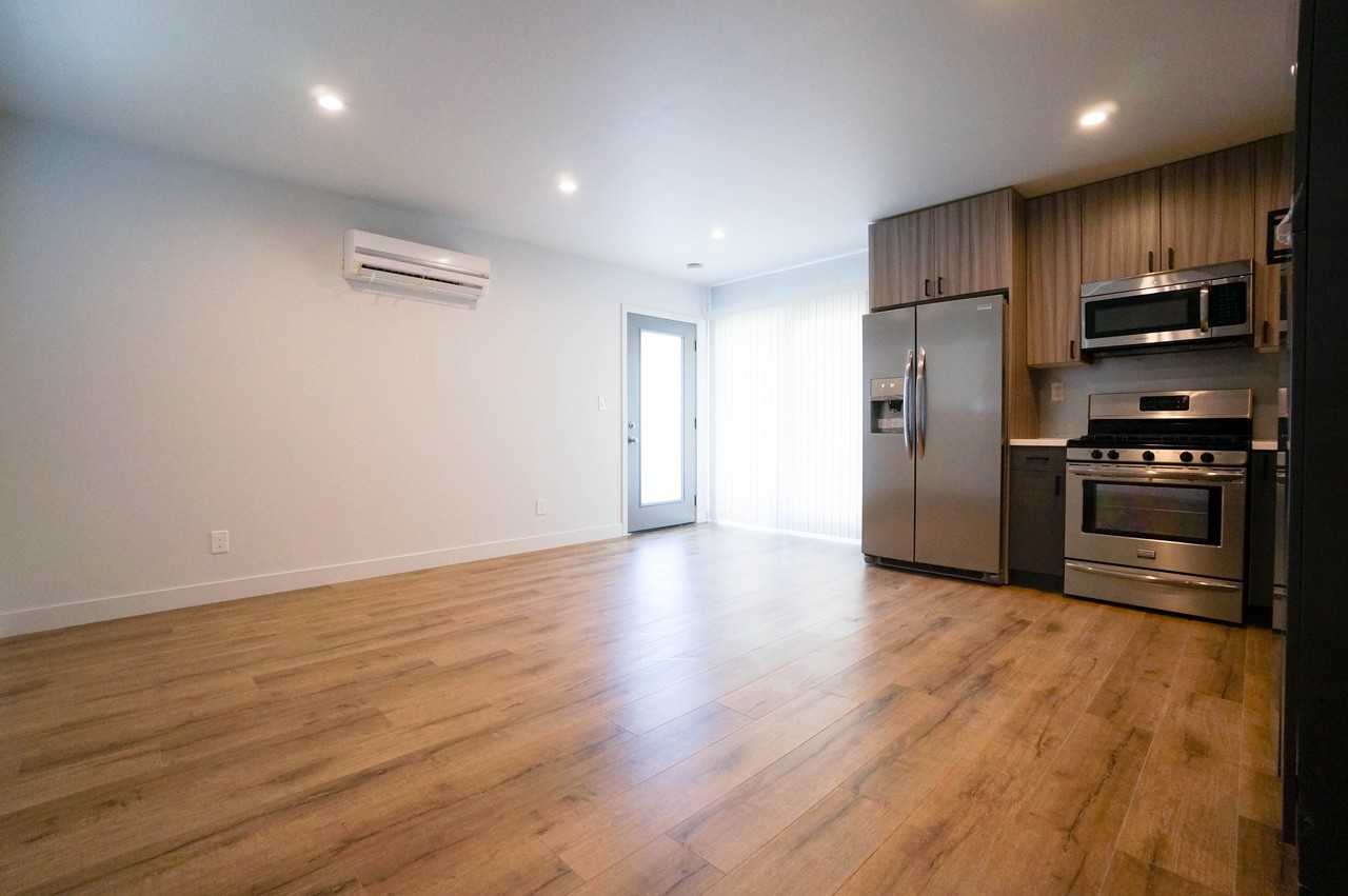 154 North Hoover Street - Photo 3 of 14