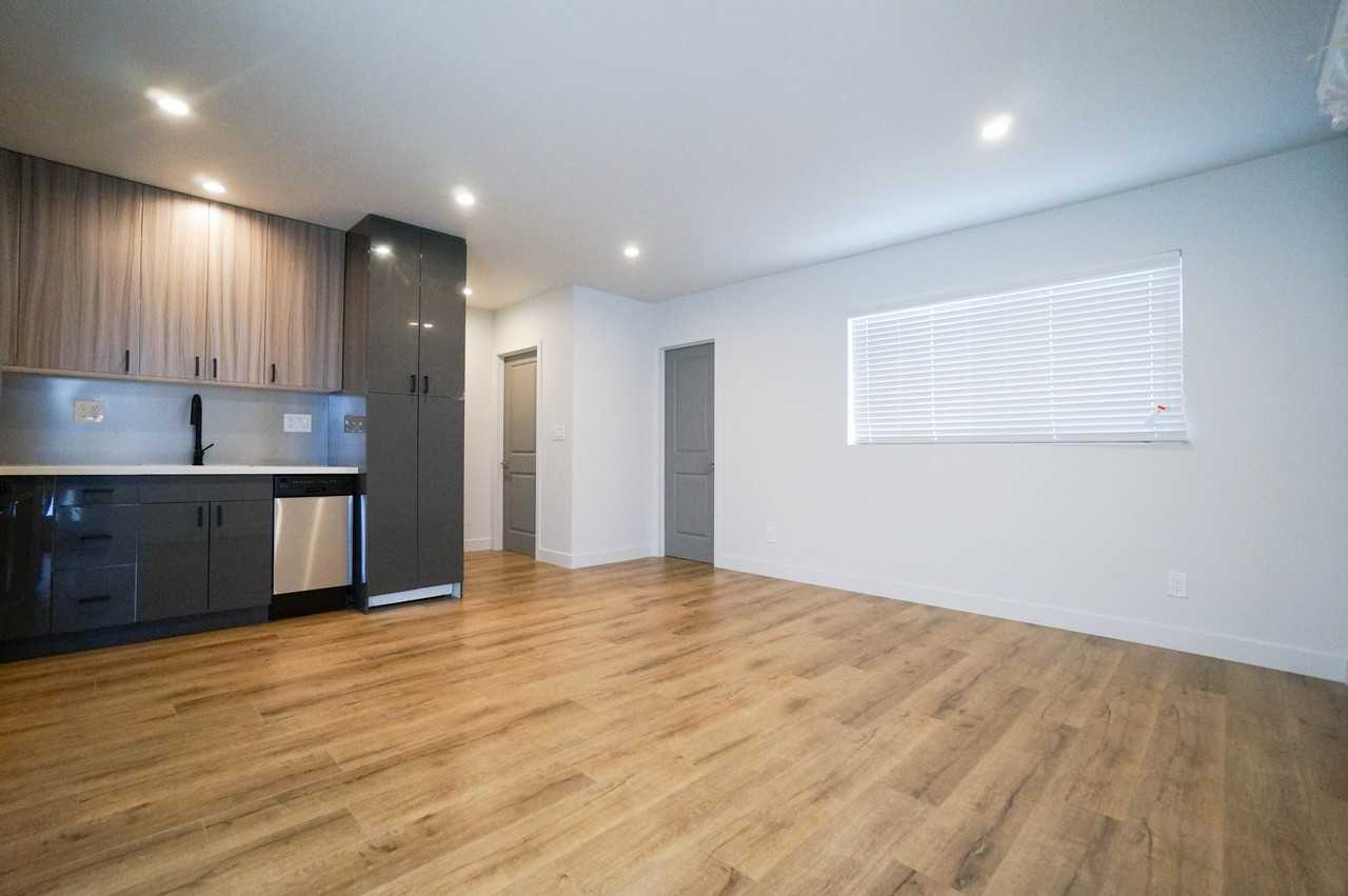 154 North Hoover Street - Photo 4 of 14