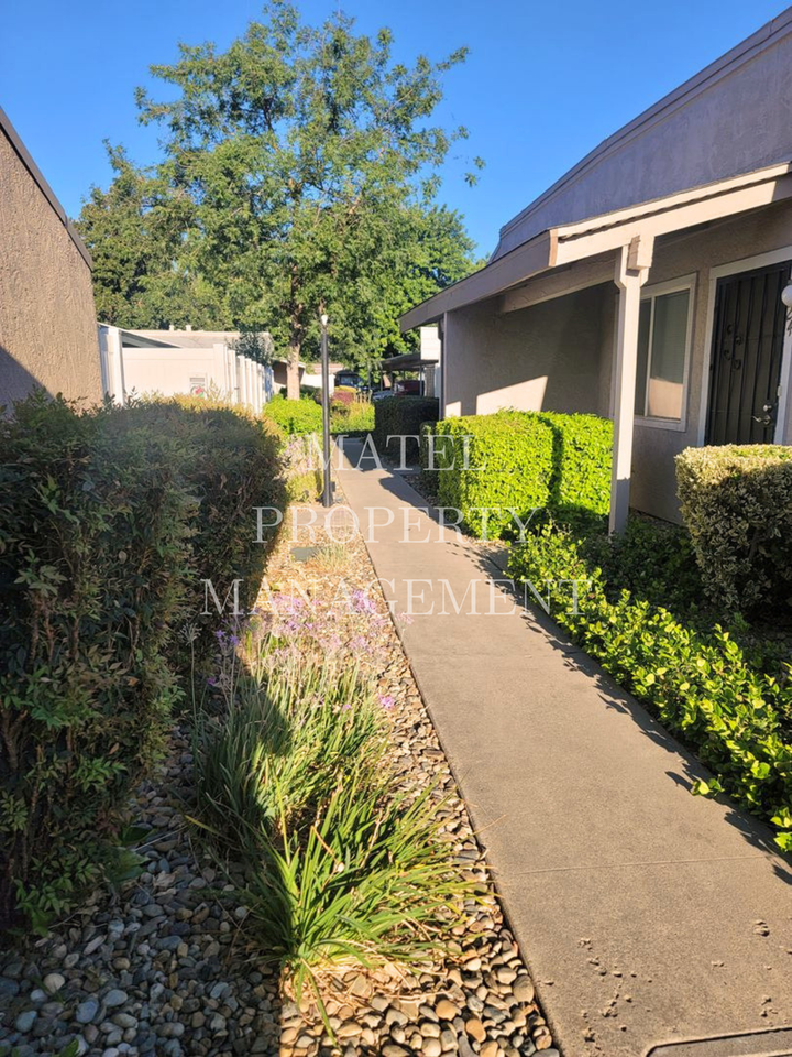 3308 Sherwood Ave #9 - Photo 2 of 19