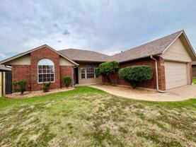 825 Glenwood Dr - Photo 1 of 1