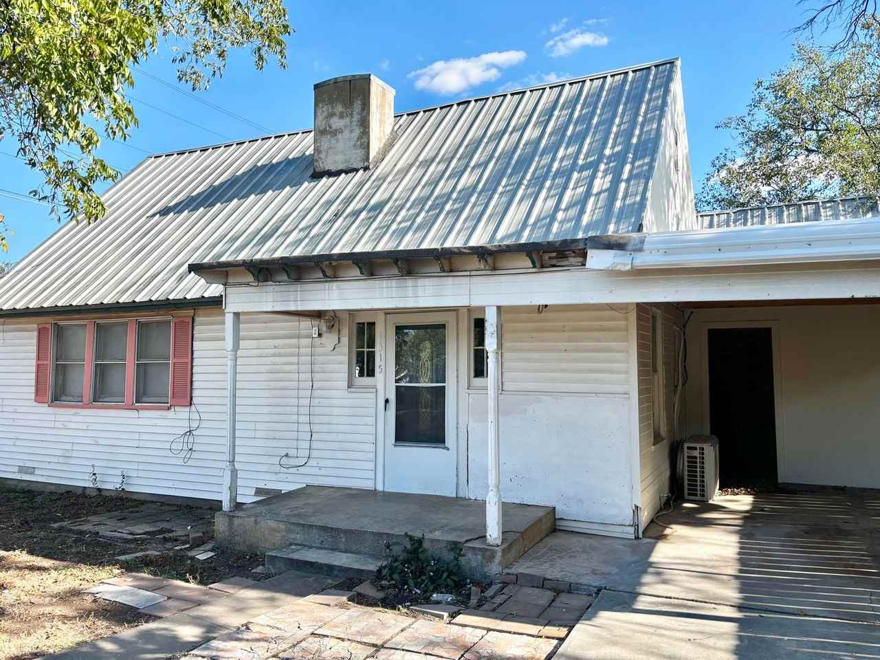 1315 Guadalupe St - Photo 2 of 7