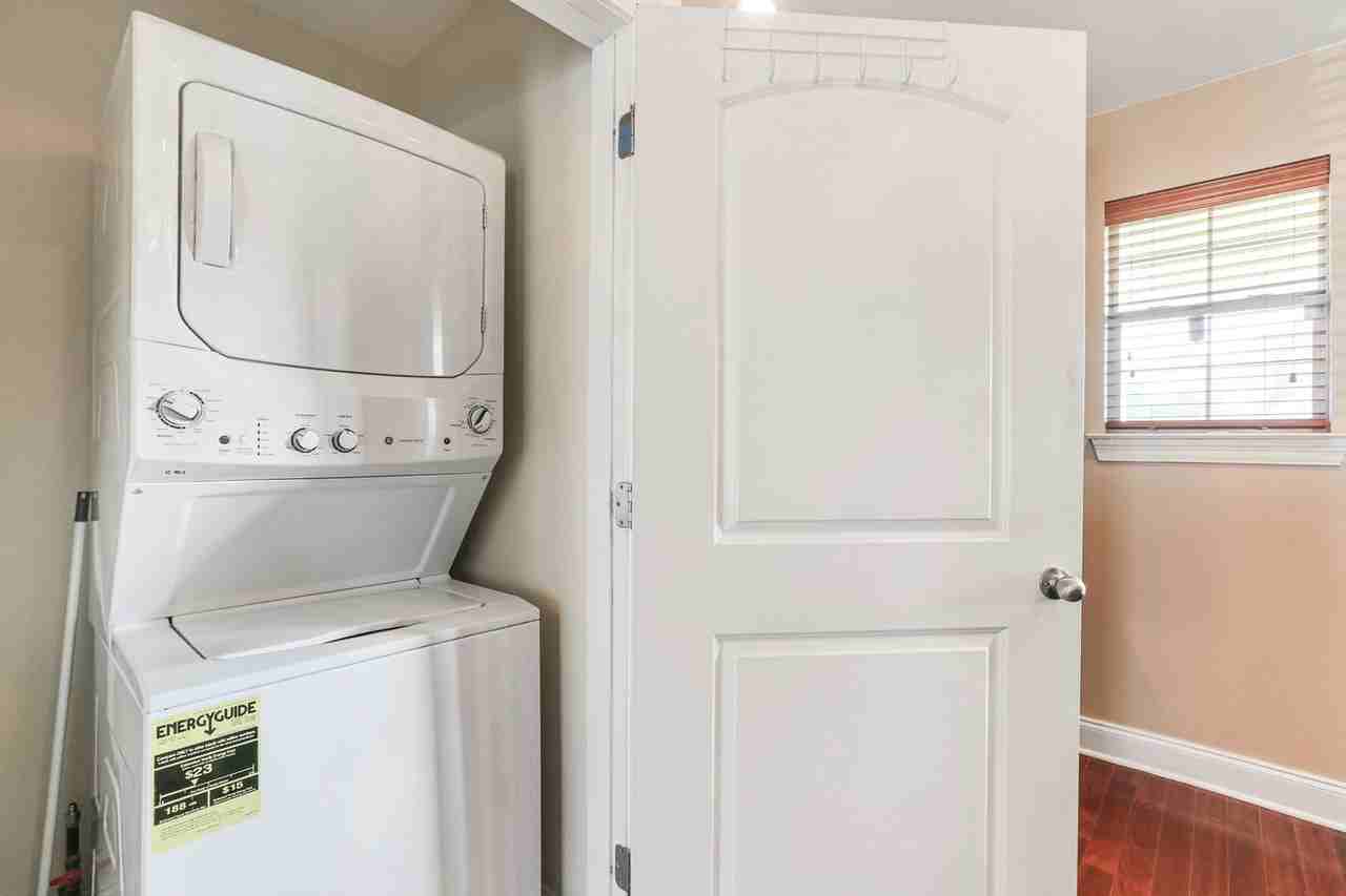 605 Community St - Photo 4 of 15