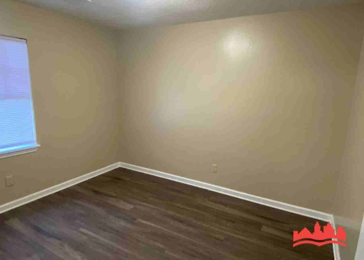 505 N 18th St - Photo 7 of 10