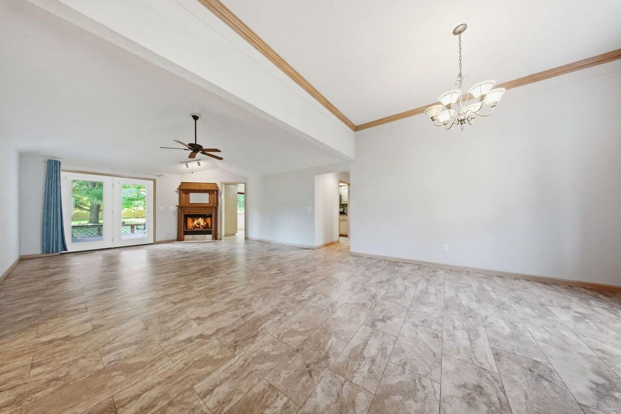 5632 S Newton Ave - Photo 2 of 28
