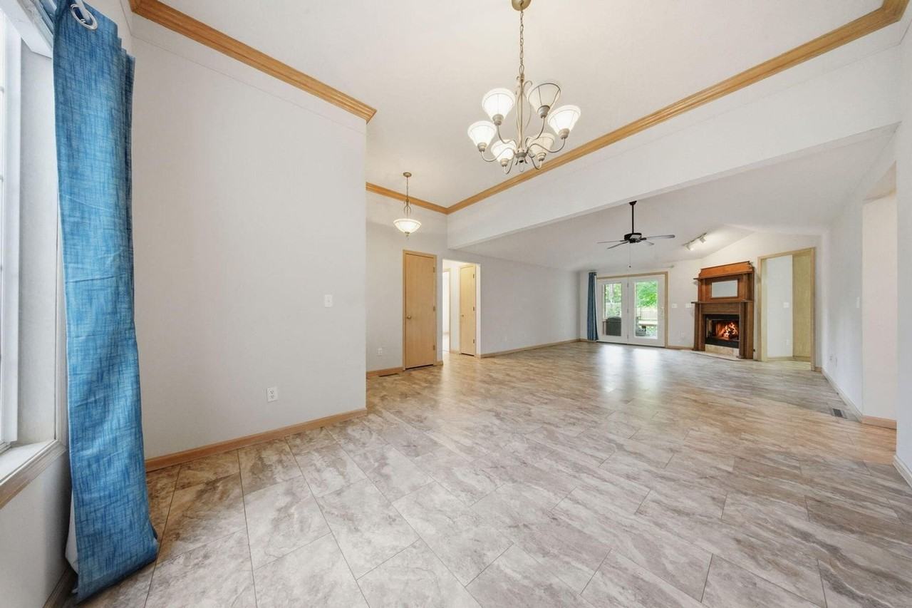 5632 S Newton Ave - Photo 6 of 28