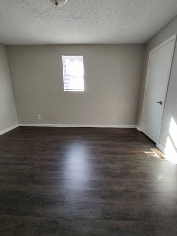 118 E Northfield Blvd #120 - Photo 6 of 32