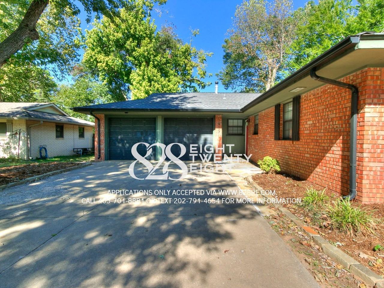 1907 Vine St - Photo 2 of 38