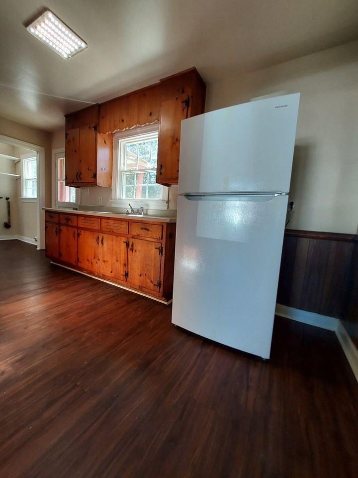 2800 Bluefield St - Photo 5 of 25