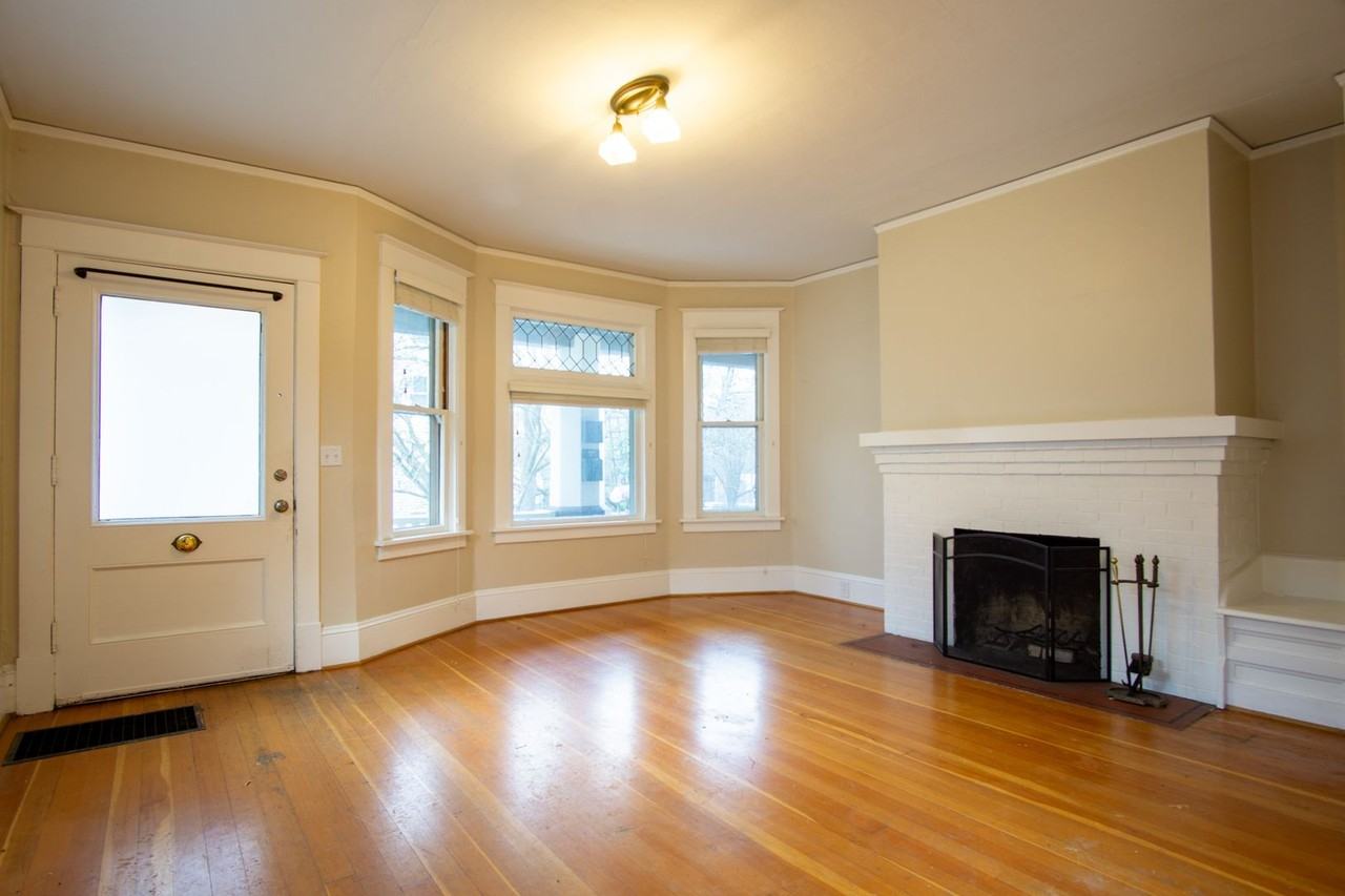214 Ne 19th Ave - Photo 2 of 20