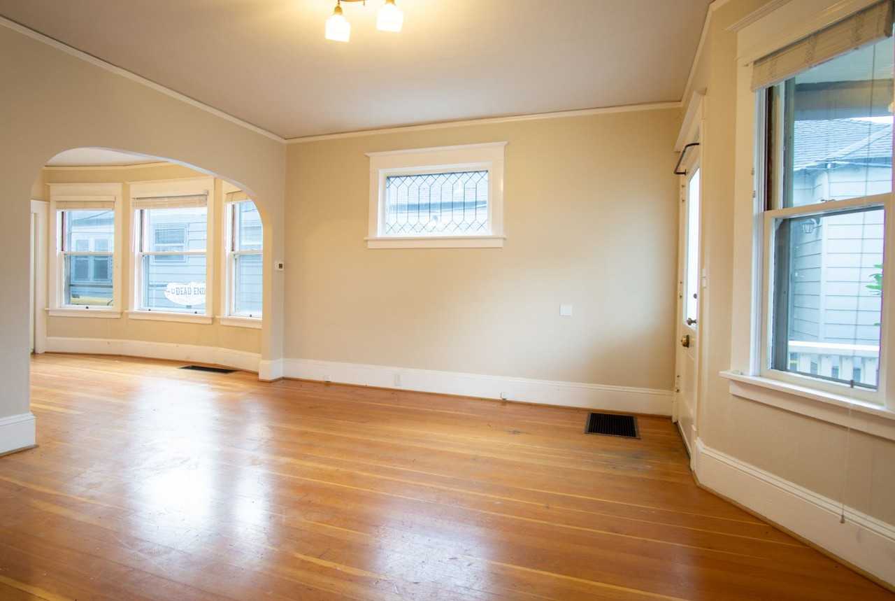 214 Ne 19th Ave - Photo 5 of 20