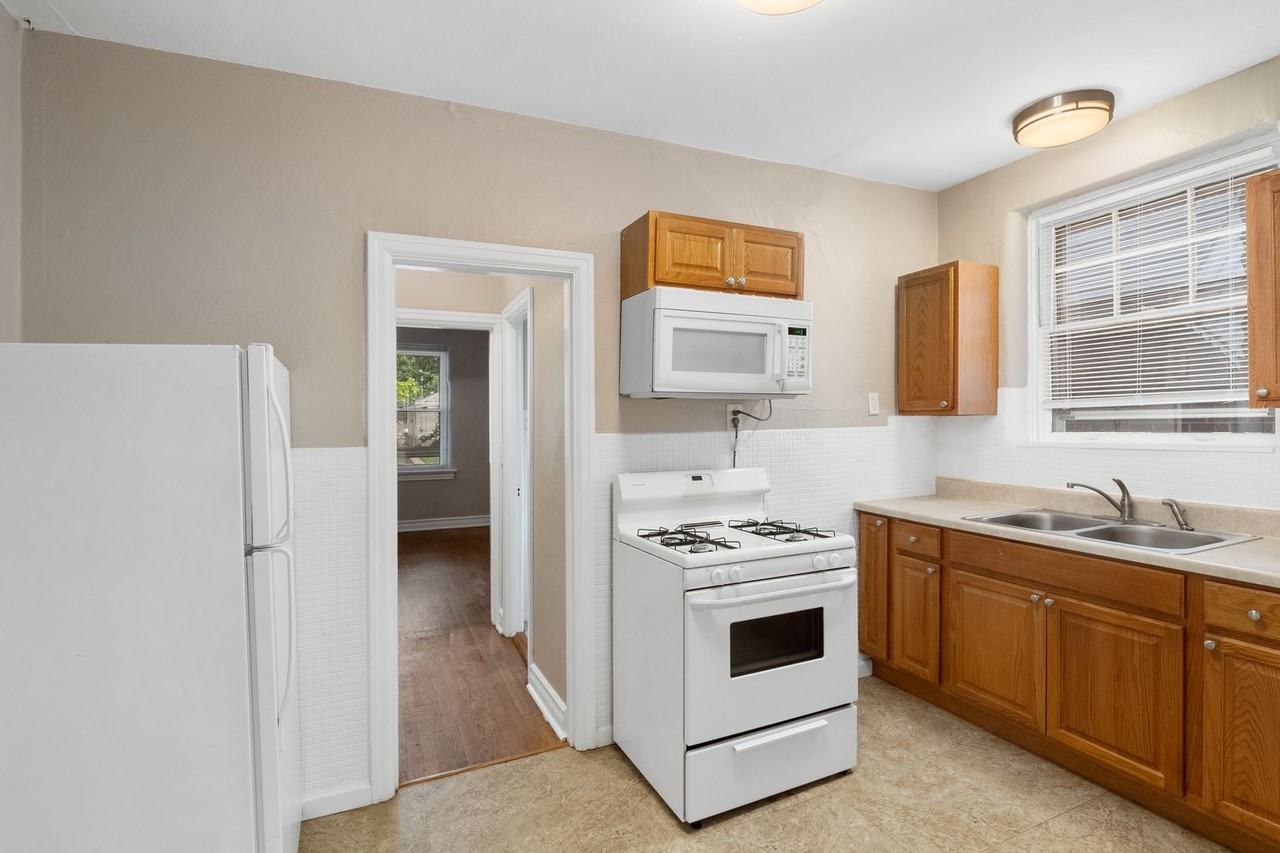 6259 Hoffman Ave - Photo 5 of 16