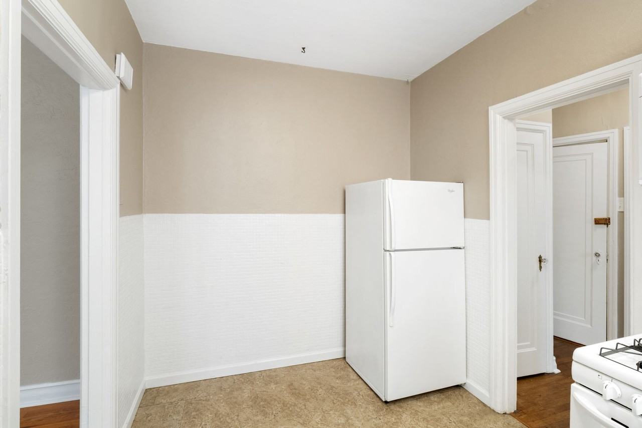 6259 Hoffman Ave - Photo 7 of 16