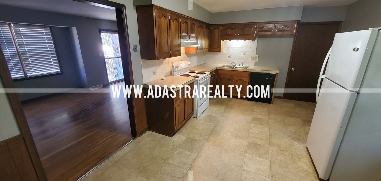 13214 Craig Ave - Photo 6 of 16