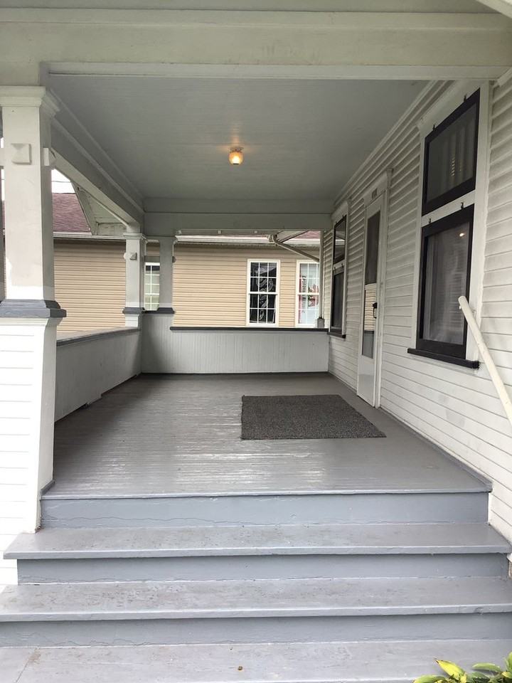 815 Price St - Photo 4 of 23