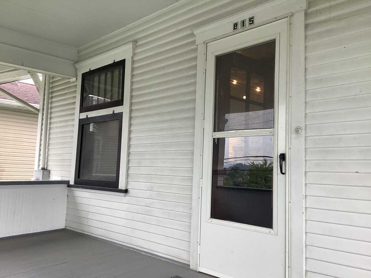 815 Price St - Photo 5 of 23