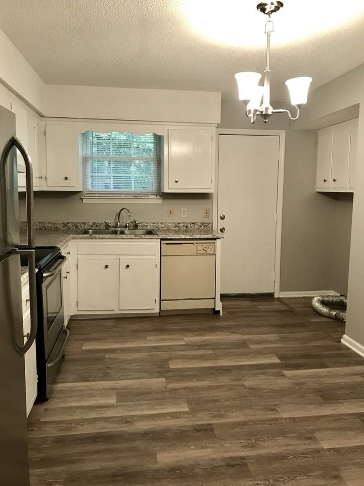 4406 Gina Brooke Dr - Photo 5 of 18