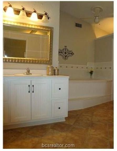 1001 Puryear Dr - Photo 6 of 13