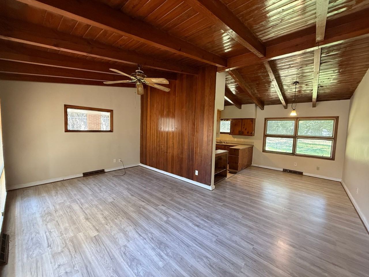 432 Claradon Ave - Photo 3 of 15
