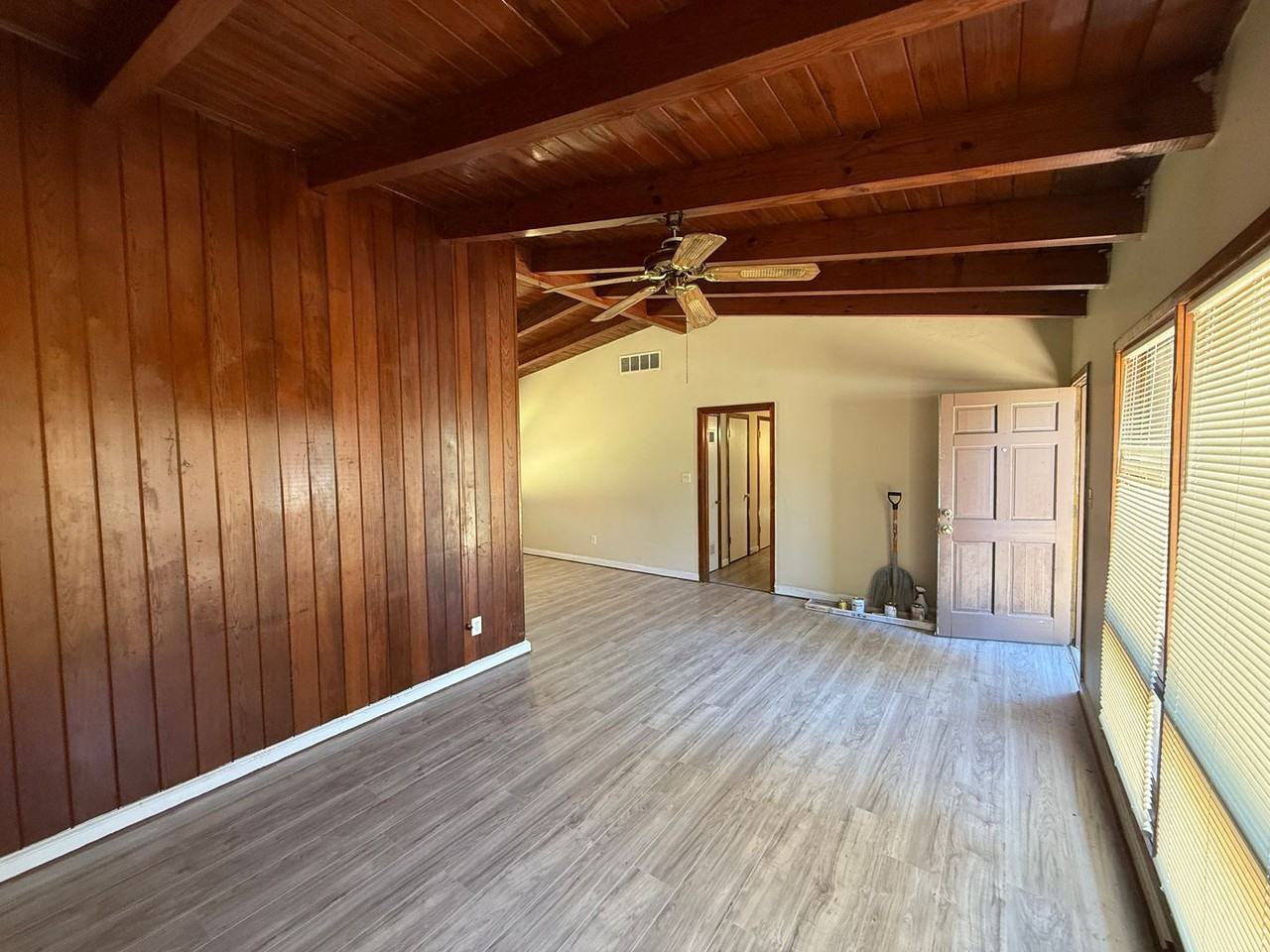 432 Claradon Ave - Photo 4 of 15