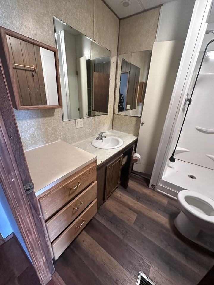 2615 Ne Lindell Ln - Photo 4 of 7