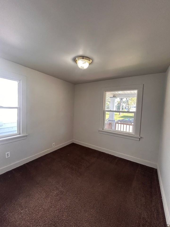 3324 Plaza Dr - Photo 6 of 6