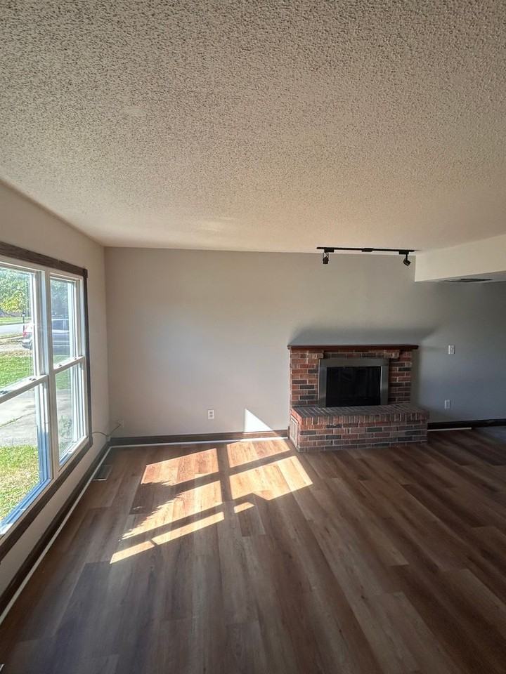 3509 Shoaff Park River Dr - Photo 2 of 7