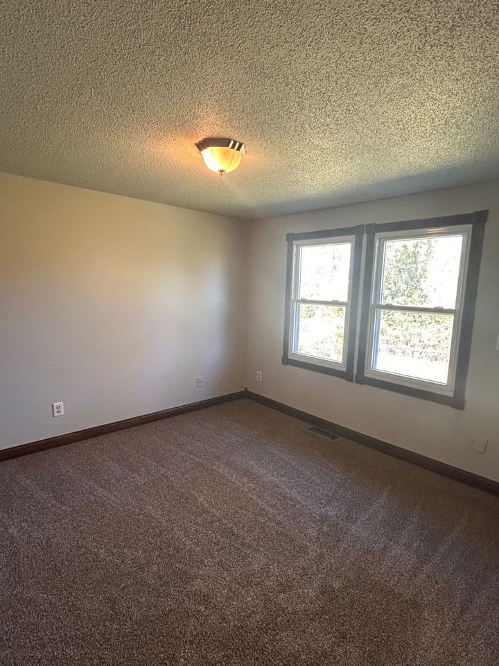 3509 Shoaff Park River Dr - Photo 5 of 7