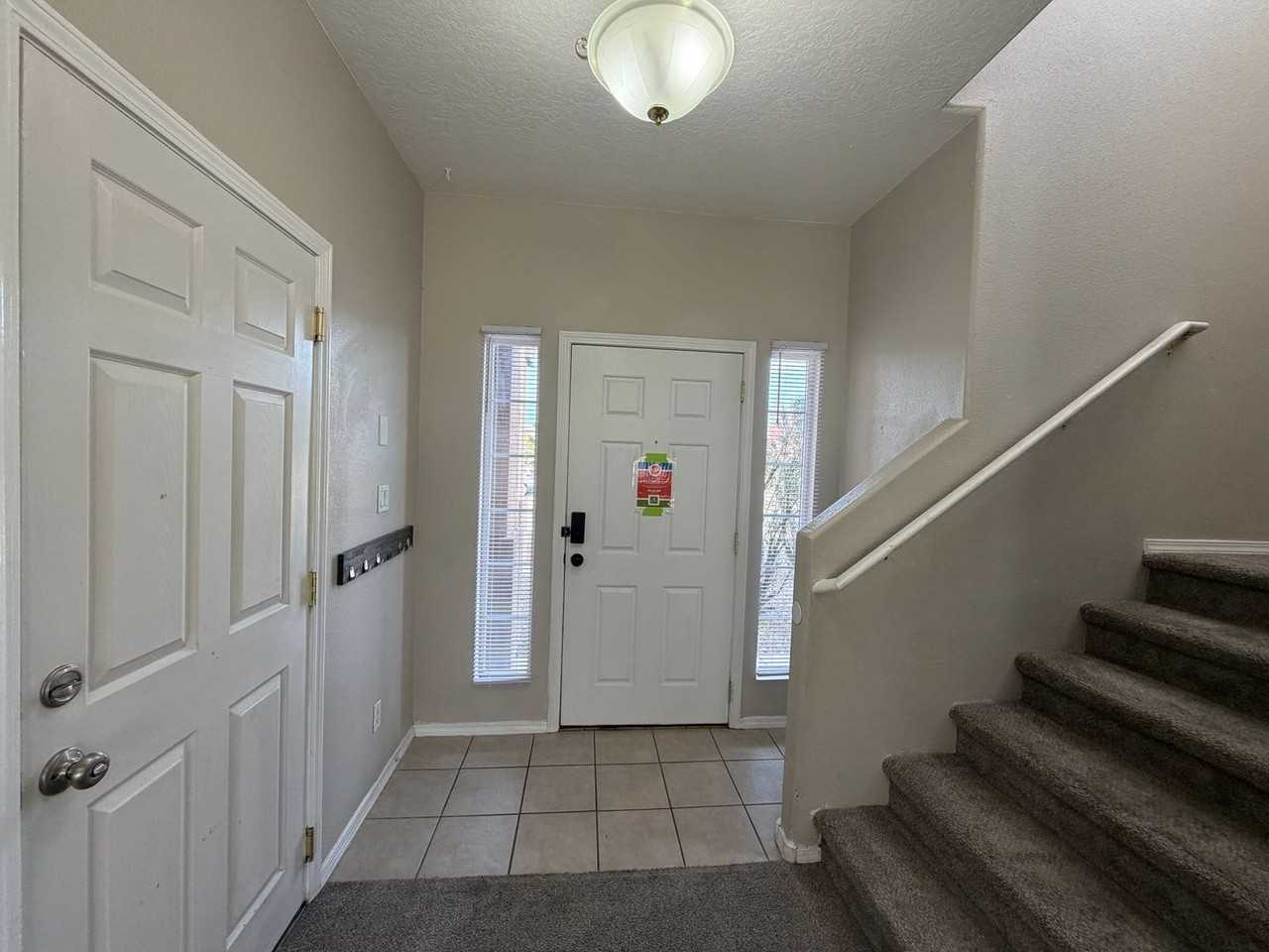 7008 Tree Line Ave Nw - Photo 4 of 44