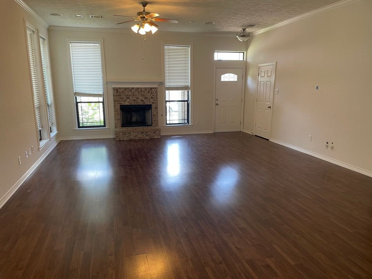 4002 Bittern Dr - Photo 5 of 19