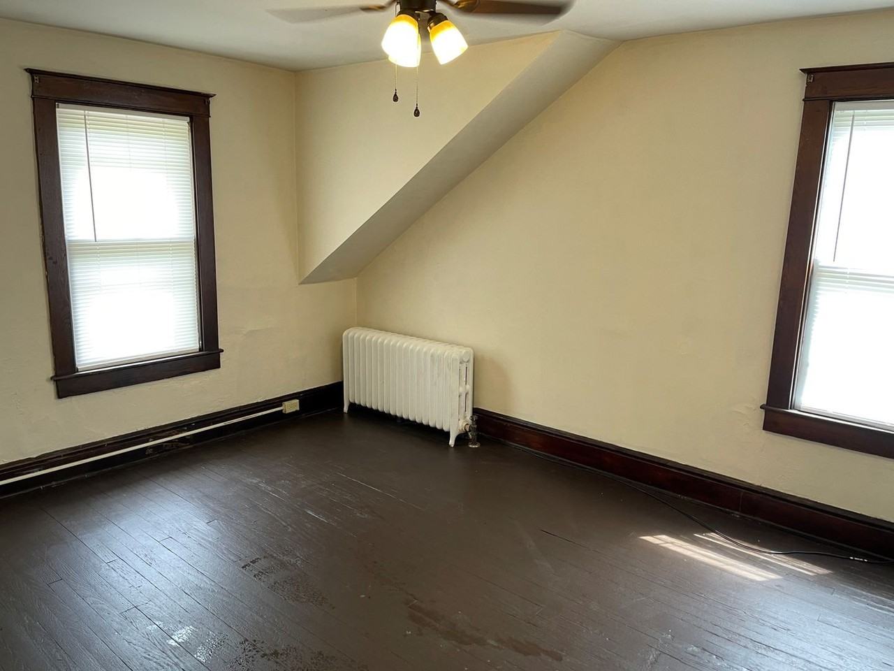 413 Winmer St - Photo 6 of 8