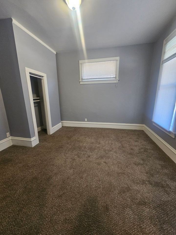 1308 4th Ave - Photo 2 of 18