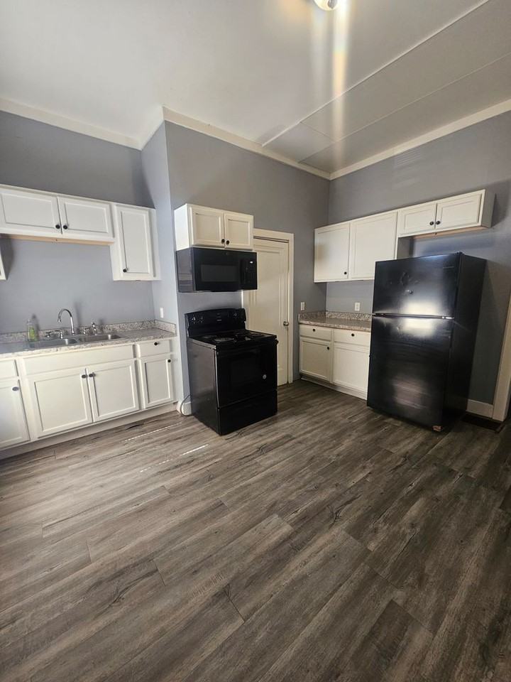 1308 4th Ave - Photo 7 of 18