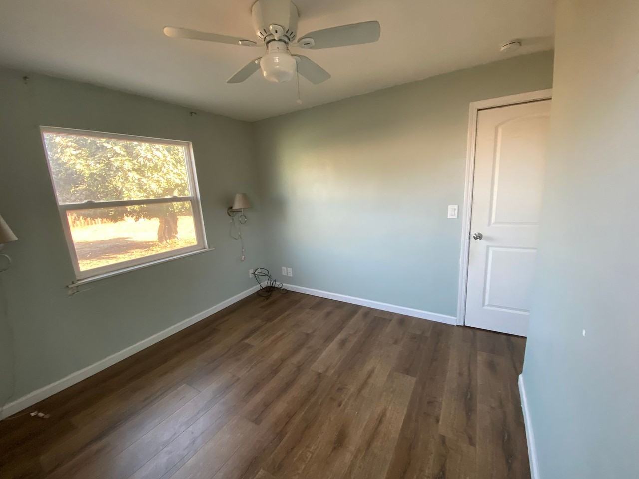 7468 Lander Ave - Photo 7 of 16