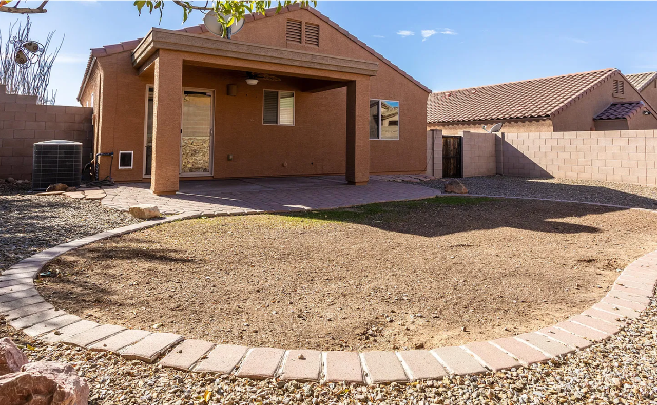 4682 W Beeplant Way - Photo 2 of 2