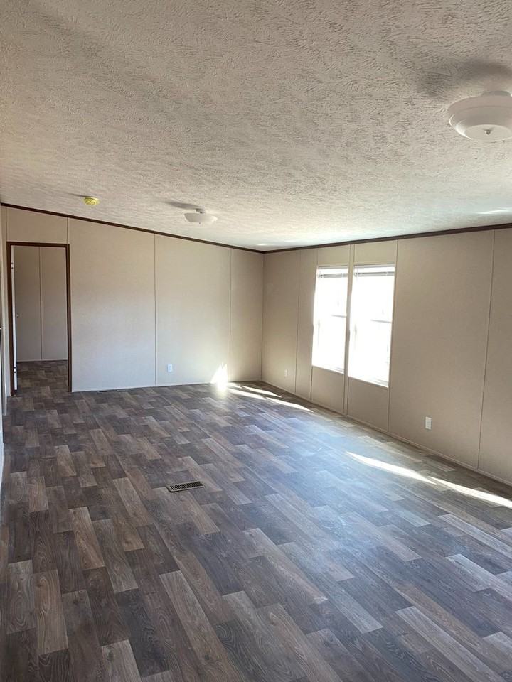 174 Valley Rd - Photo 7 of 19