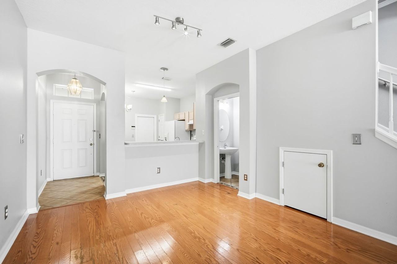 11260 Windsor Place Cir - Photo 3 of 28