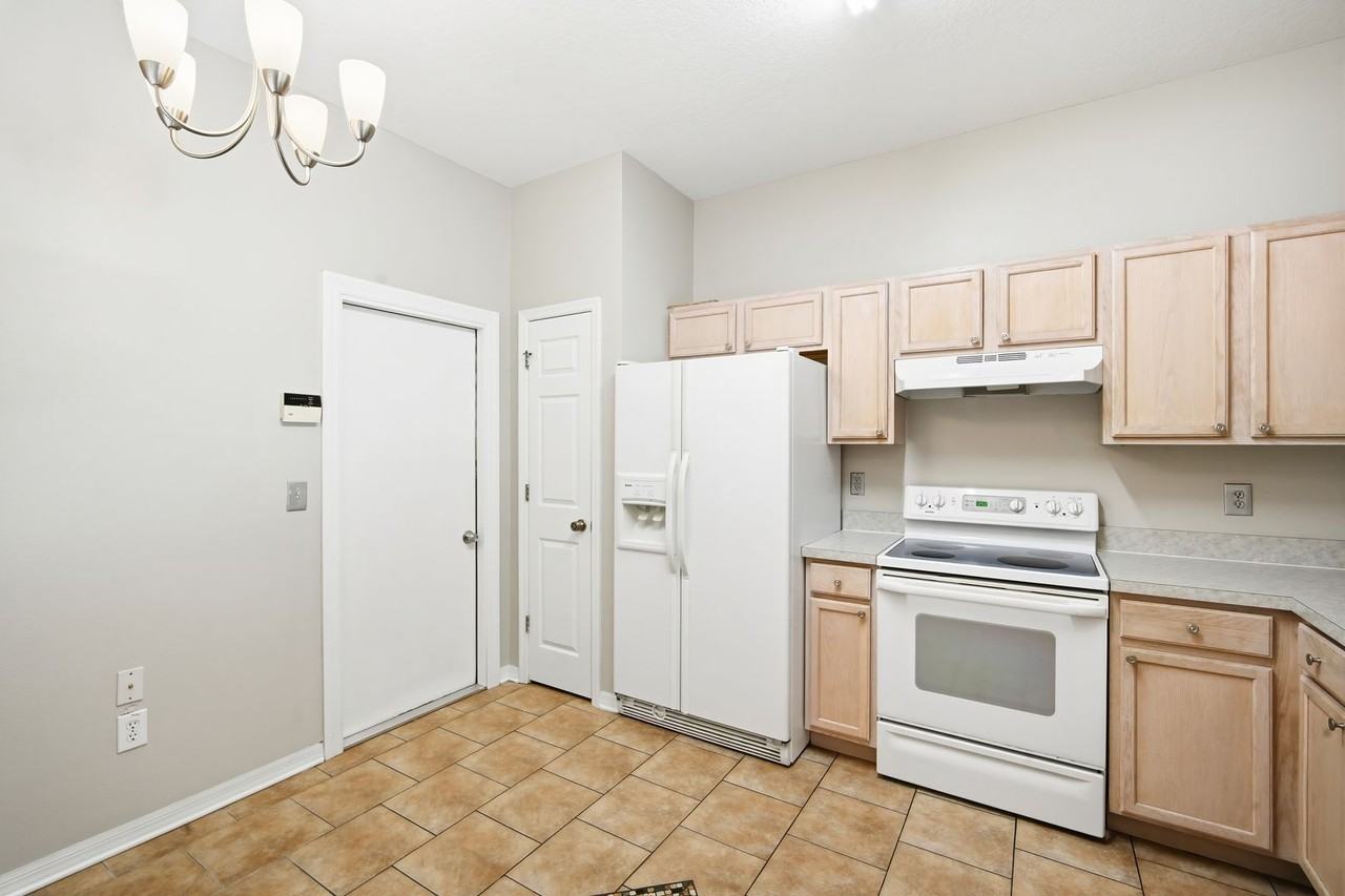11260 Windsor Place Cir - Photo 7 of 28