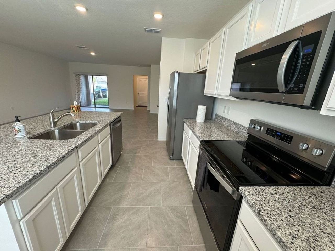 13495 Sagestone Dr - Photo 5 of 33