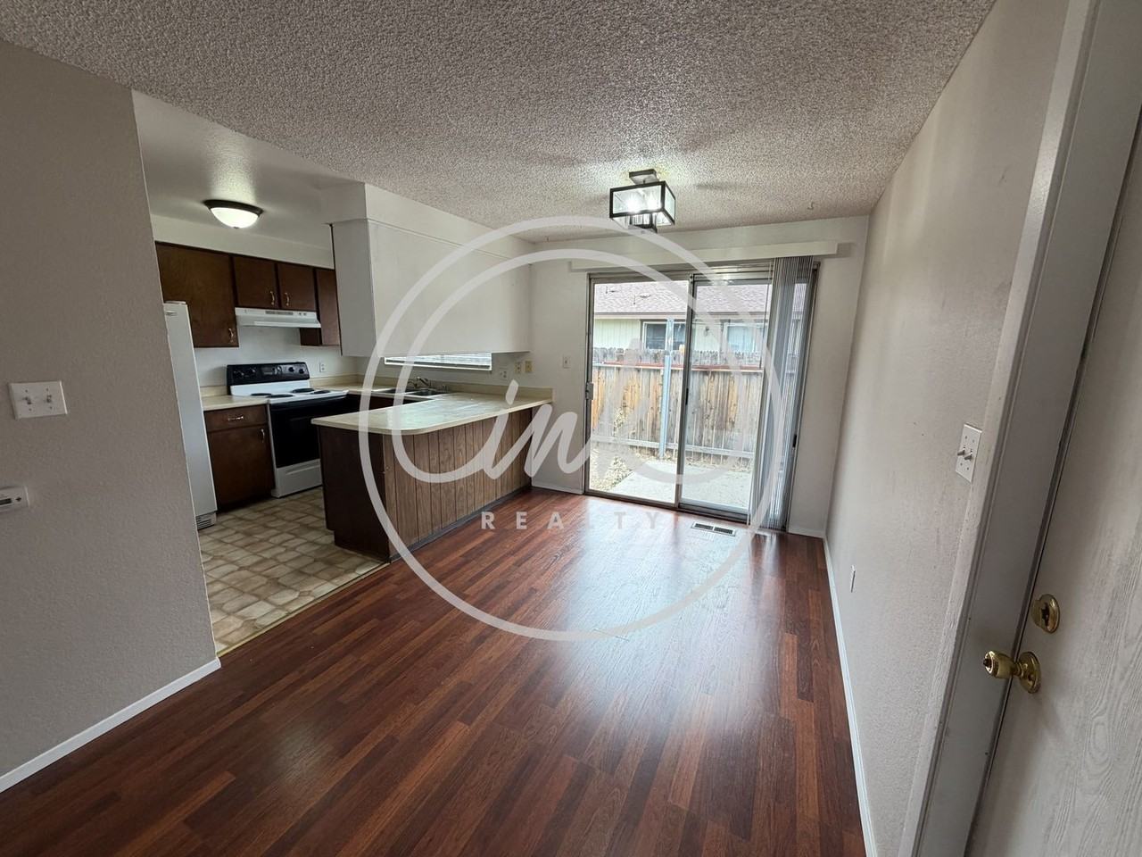 722 Sean Dr - Photo 3 of 12