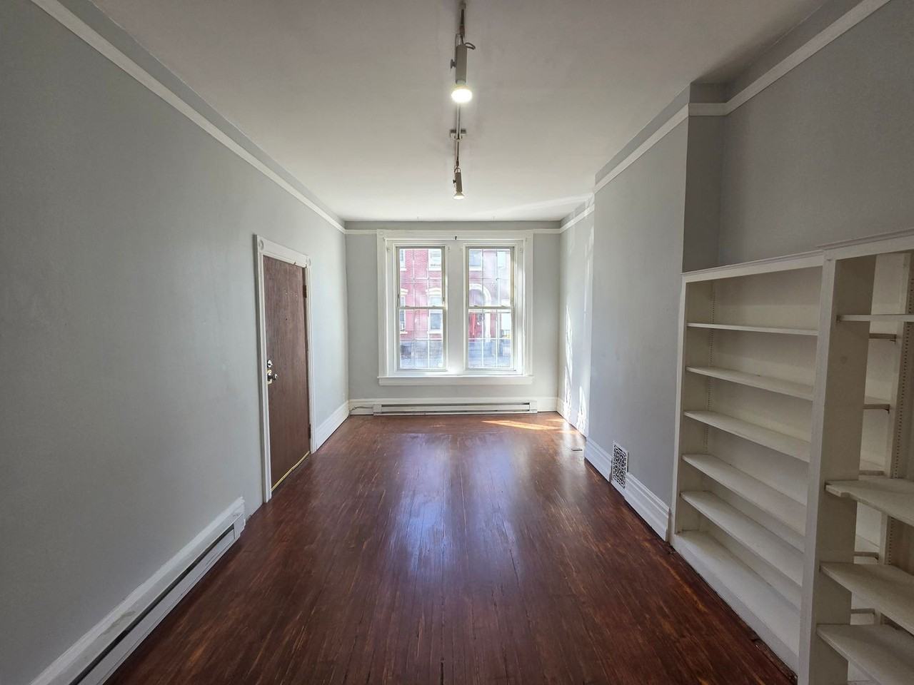 33 S 10th St - Photo 3 of 14
