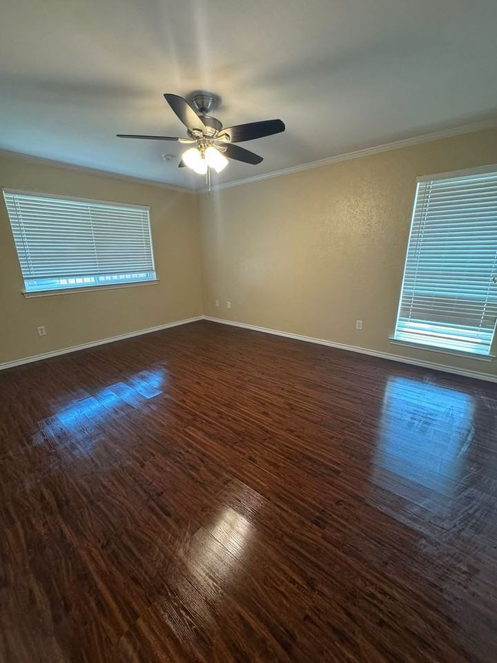 2412 Ridgeview Dr - Photo 6 of 10