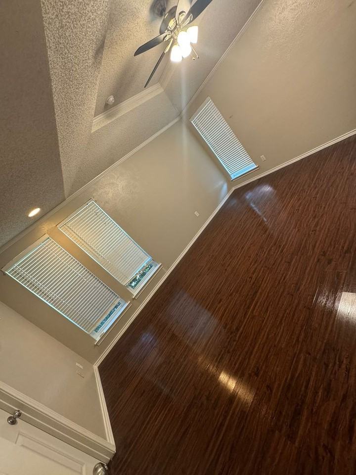 2412 Ridgeview Dr - Photo 7 of 10