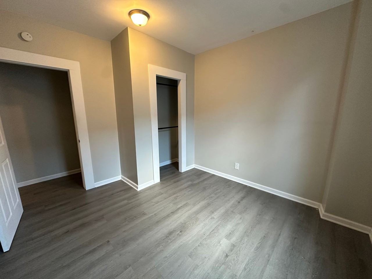 211 E Gale St - Photo 2 of 6