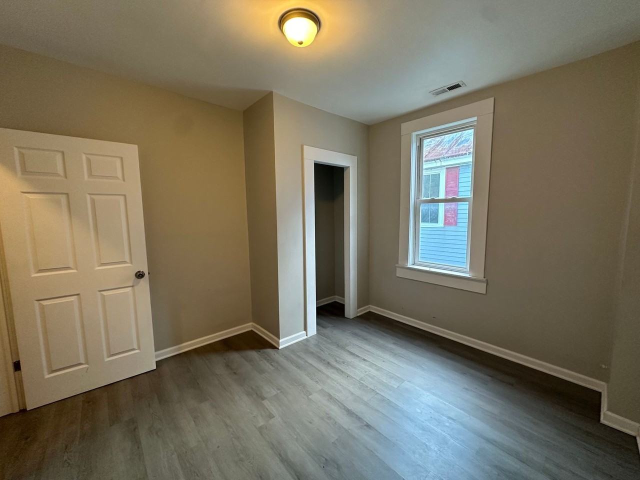 211 E Gale St - Photo 3 of 6