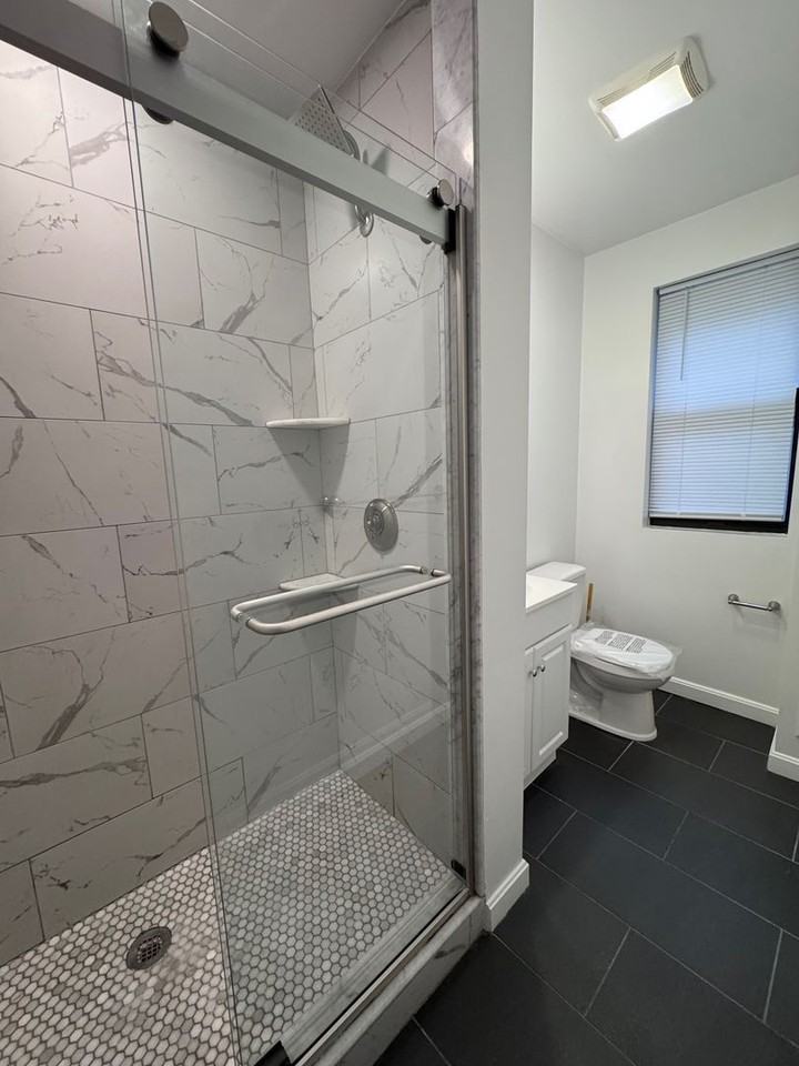 18 Peterborough St - Photo 5 of 7