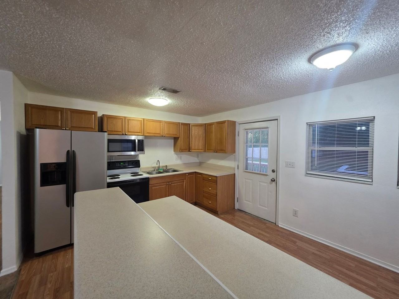 1235 Larry Anne Dr - Photo 5 of 23