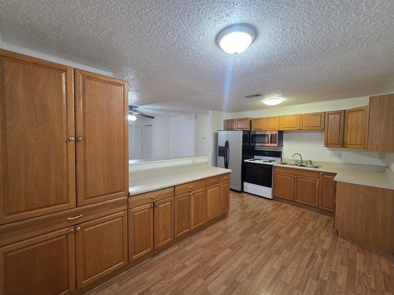 1235 Larry Anne Dr - Photo 6 of 23