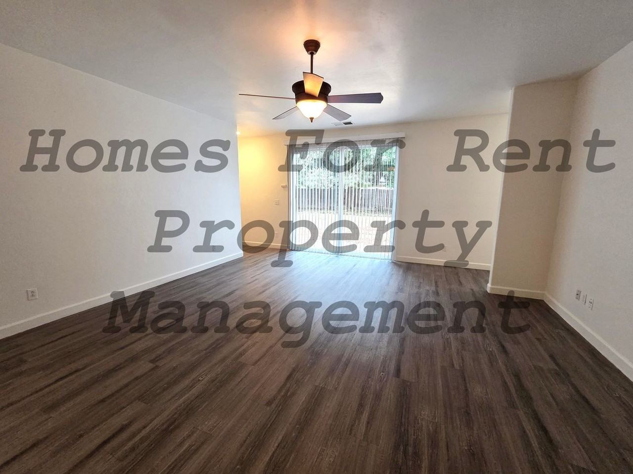 6053 E Cortland Ave - Photo 2 of 13