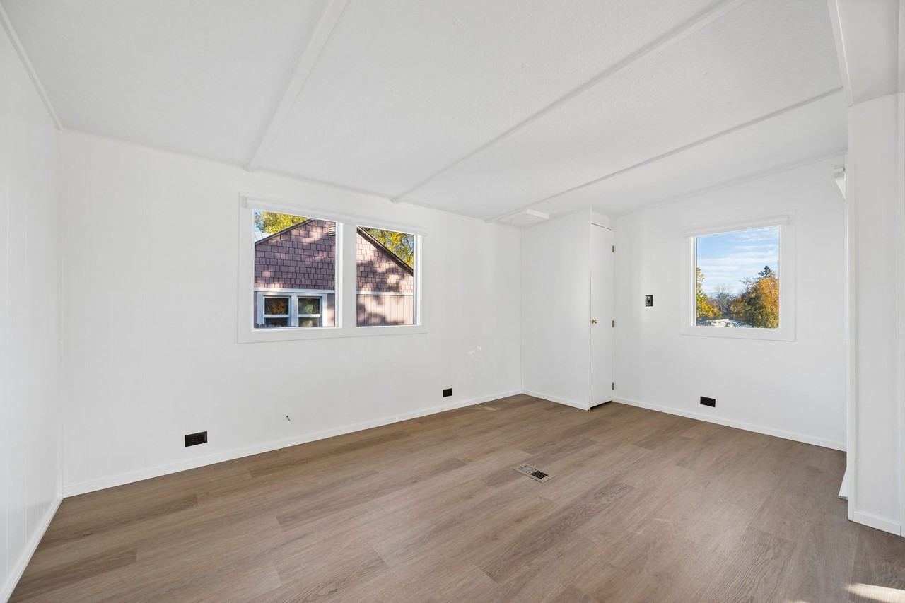 648 Lupfer Ave - Photo 2 of 22